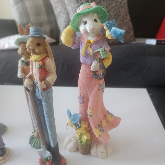 Colorful Rabbit Figurine Set - Picture 9 of 10